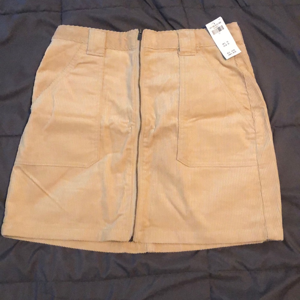 Zip up corduroy skirt
